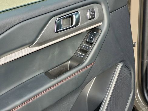 New 2026 Ford Explorer ST w/ Sun And Sound Package image 7