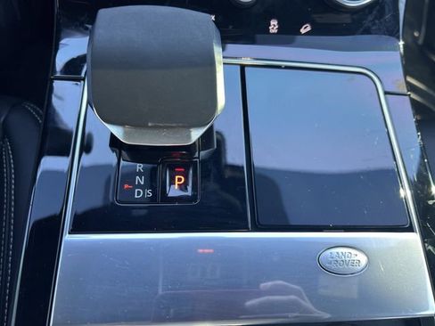 Used 2022 Land Rover Range Rover Velar R-Dynamic S image 26