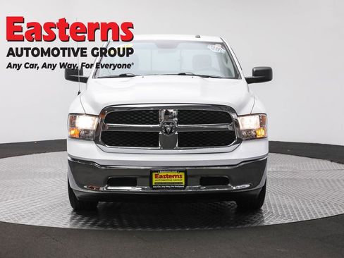 Used 2020 RAM 1500 Classic SLT image 2