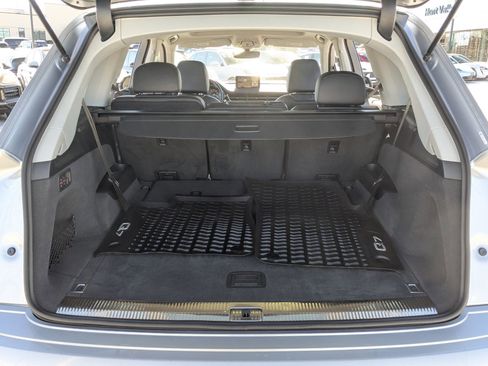 Used 2019 Audi Q7 3.0T Prestige image 9