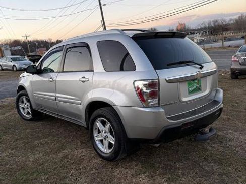 Used 2005 Chevrolet Equinox LT w/ Preferred Equipment Group image 5