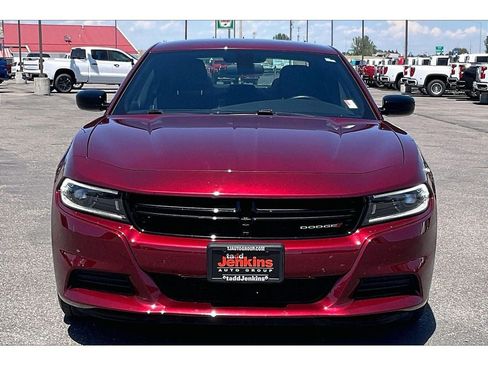 Used 2023 Dodge Charger SXT RWD image 3