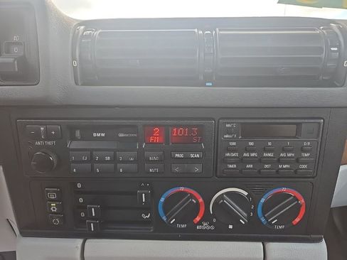 Used 1995 BMW 525i Sedan image 23