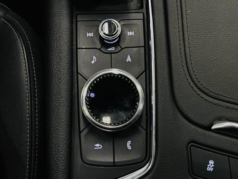 Used 2024 Cadillac XT6 Premium Luxury w/ Technology Package FWD image 59