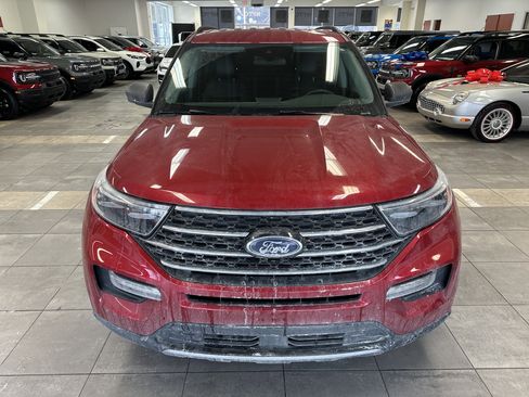 Used 2023 Ford Explorer XLT w/ Equipment Group 202A image 17