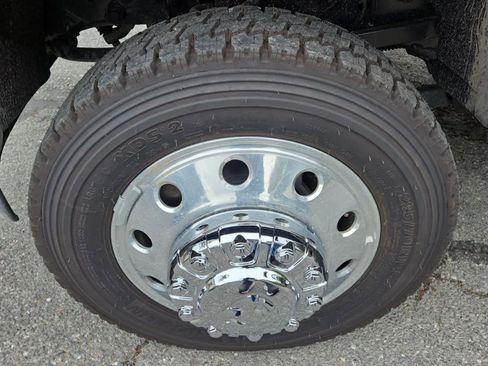 New 2026 RAM 5500 4x4 Crew Cab image 29