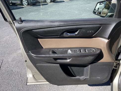 Used 2015 GMC Acadia SLT w/ Technology Package image 21