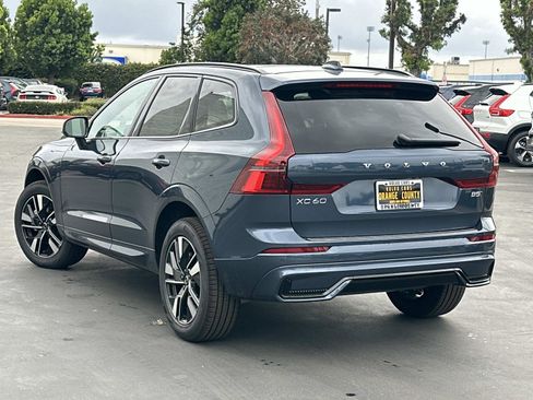 New 2026 Volvo XC60 B5 Core w/ Climate Package image 5