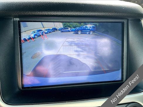 Used 2018 GMC Yukon SLE w/ SLE Value Package AWD/4WD image 19