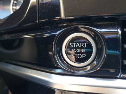 Certified 2024 Nissan Pathfinder SL image 22