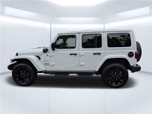 Used 2024 Jeep Wrangler Unlimited Sahara AWD/4WD image 7