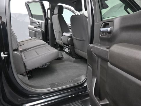 Used 2022 Chevrolet Silverado 1500 Custom RWD image 18