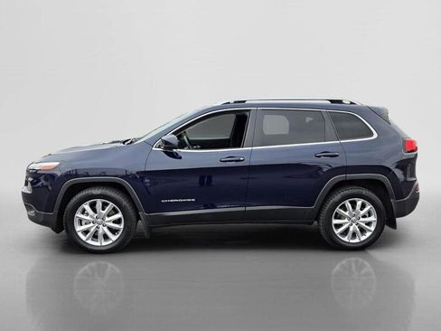 Used 2016 Jeep Cherokee Limited w/ Luxury Group AWD/4WD image 2