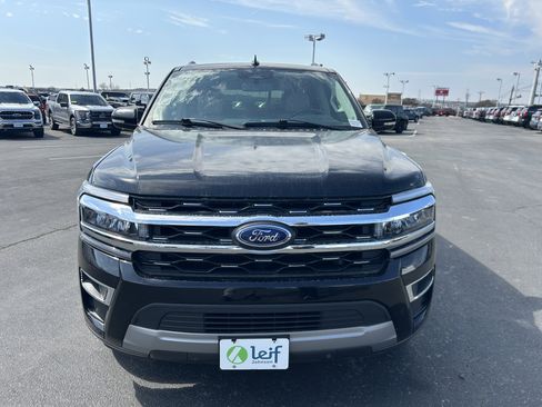 Certified 2024 Ford Expedition Limited image 2