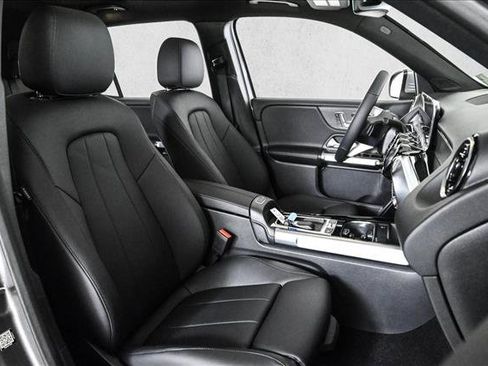 New 2026 Mercedes-Benz GLB 250 4MATIC image 23