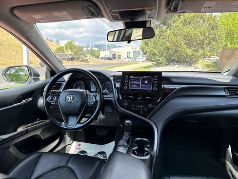 Used 2022 Toyota Camry SE FWD image 26