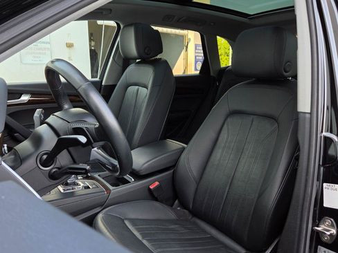 Used 2020 Audi Q5 2.0T Premium AWD/4WD image 25