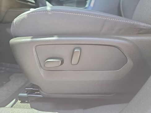 Certified 2022 Buick Envision Preferred FWD image 18