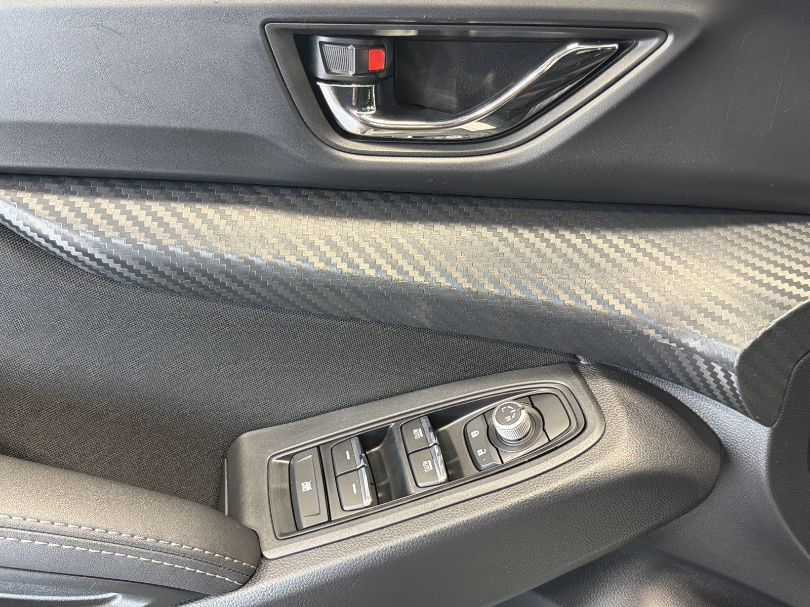 Certified 2025 Subaru Ascent Premium AWD/4WD image 19