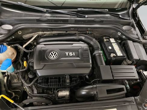 Used 2016 Volkswagen Jetta Sport w/ Lighting Package FWD image 13