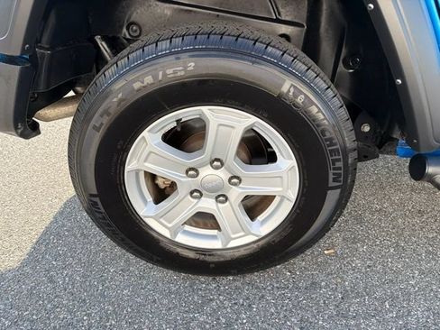 Used 2022 Jeep Wrangler Unlimited Sport AWD/4WD image 24