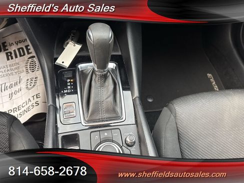 Used 2018 MAZDA MAZDA3 Sport image 29