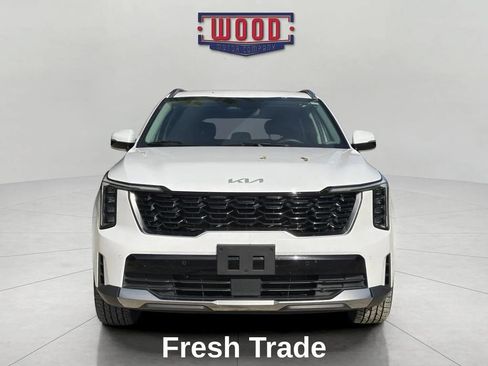 Used 2024 Kia Sorento S AWD/4WD image 2
