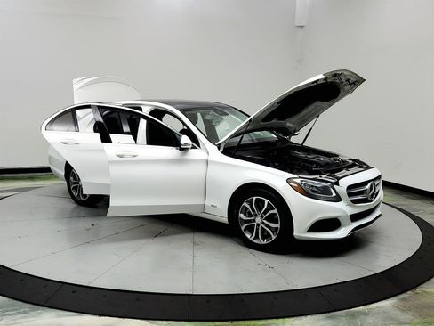 Used 2016 Mercedes-Benz C 300 4MATIC Sedan image 10
