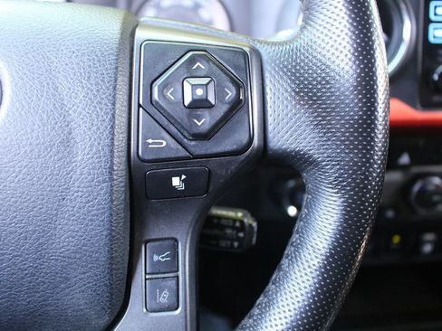 Used 2019 Toyota Tacoma TRD Off-Road AWD/4WD image 25