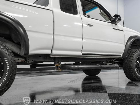 Used 2002 Toyota Tacoma PreRunner image 26