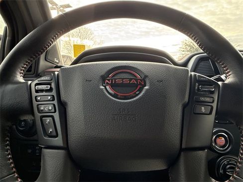 Used 2024 Nissan Titan PRO-4X w/ Pro-4x Convenience Package image 29
