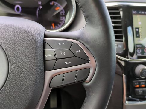 Used 2021 Jeep Grand Cherokee Laredo X RWD image 21