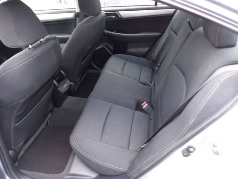 Used 2019 Subaru Legacy 2.5i Premium image 10