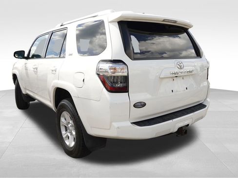 Used 2016 Toyota 4Runner SR5 image 5