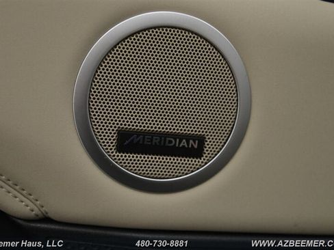 Used 2022 Land Rover Discovery S image 42