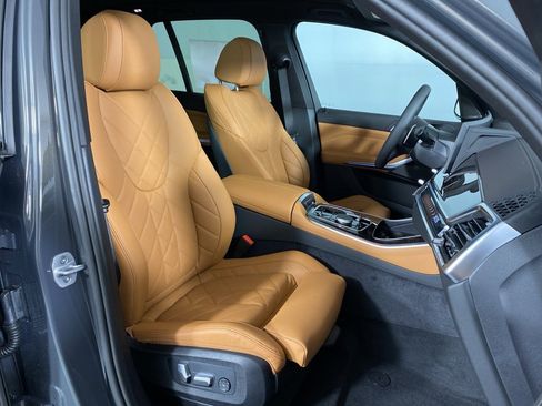 New 2026 BMW X5 xDrive50e image 2