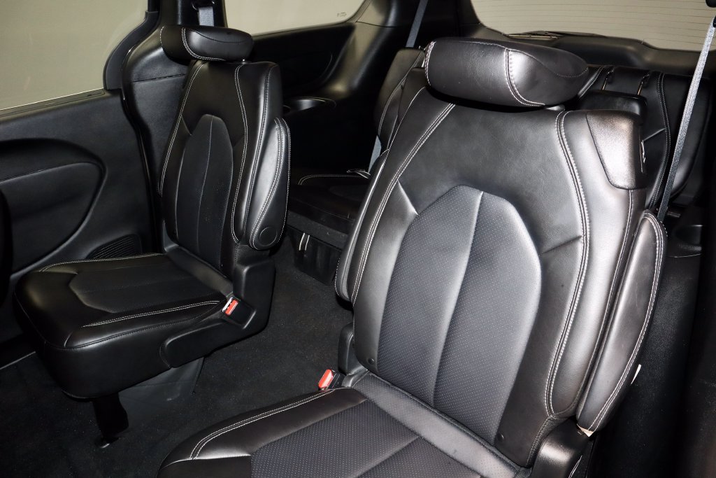 Used 2026 Chrysler Pacifica Select FWD image 22