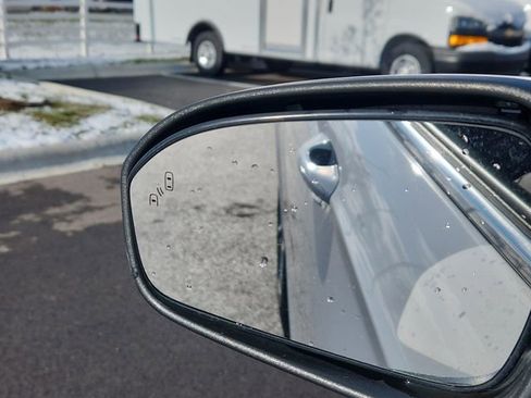 Used 2019 Ford Fusion SE image 35