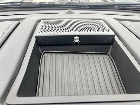 Used 2022 Ford F350 Lariat w/ Lariat Ultimate Package image 22