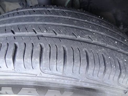 Used 2023 Toyota RAV4 XLE image 27