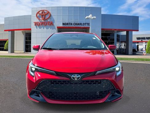 Used 2023 Toyota Corolla SE FWD image 3