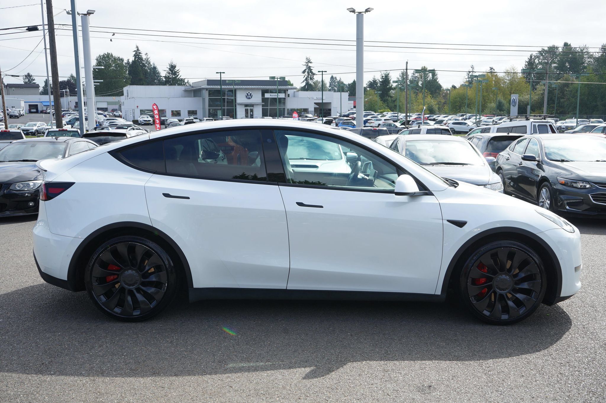 Used 2022 Tesla Model Y Performance AWD/4WD image 6