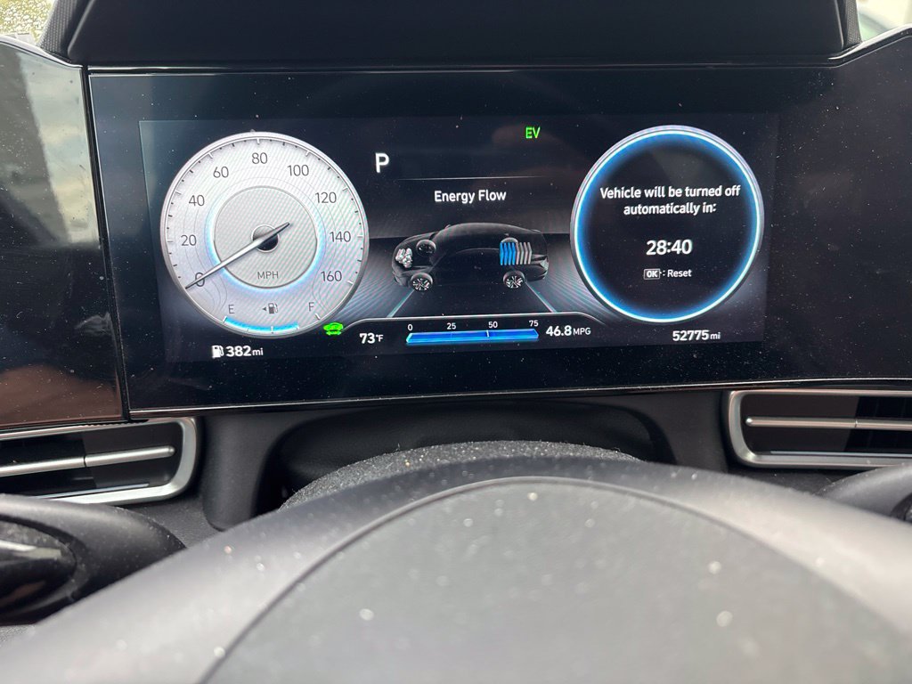 Used 2023 Hyundai Elantra Limited FWD image 9