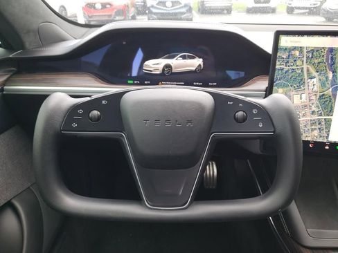 Used 2022 Tesla Model S Base image 13