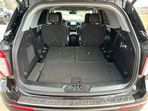 Used 2021 Ford Explorer Limited w/ Equipment Group 301A image 24