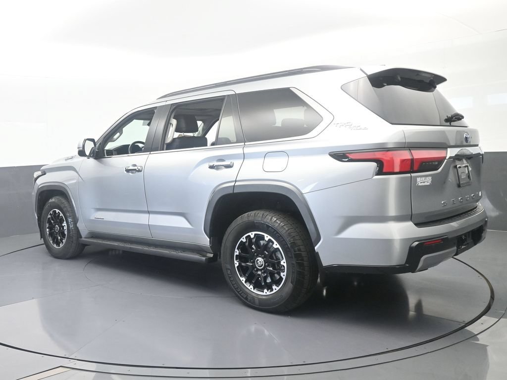 Used 2023 Toyota Sequoia Limited w/ TRD Off-Road Package AWD/4WD image 4
