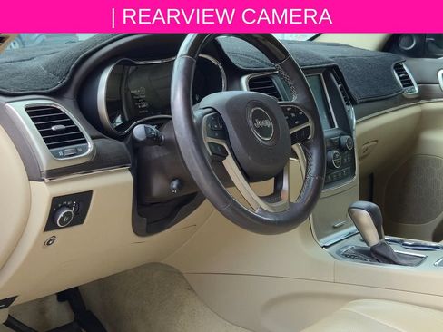Used 2017 Jeep Grand Cherokee Overland AWD/4WD image 8