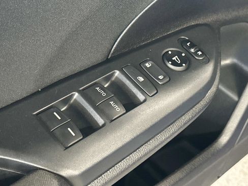 Used 2019 Honda Civic EX image 17