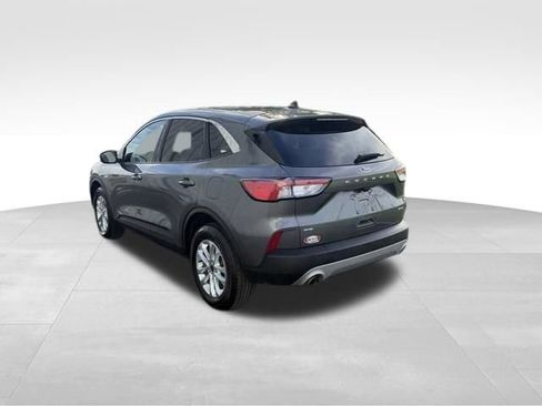 Used 2022 Ford Escape SE w/ Cold Weather Package AWD/4WD image 5