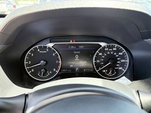 Used 2025 Nissan Altima 2.5 SV FWD image 23